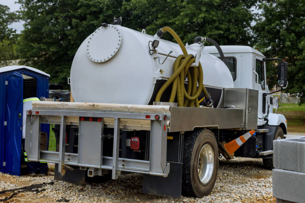 Portable Toilet Options We Offer in Beardstown, IL